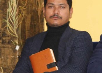ओली पक्राउविरुद्ध उग्र आन्दोलन नगर्न एमाले नेता प्रकाश खड्काको आग्रह, कानुनी बाटो अपनाउन सुझाव